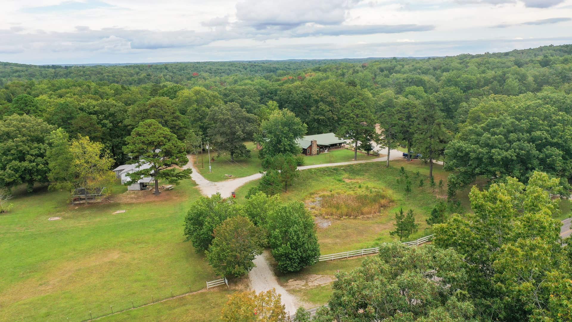Home on 25.10 ± Acres for Sale in Jadwin, Missouri