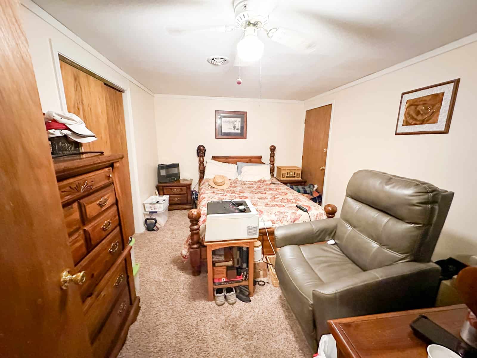 Home on 25.10 ± Acres for Sale in Jadwin, Missouri