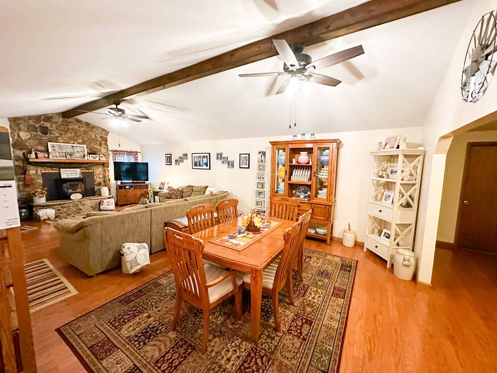 Home on 25.10 ± Acres for Sale in Jadwin, Missouri