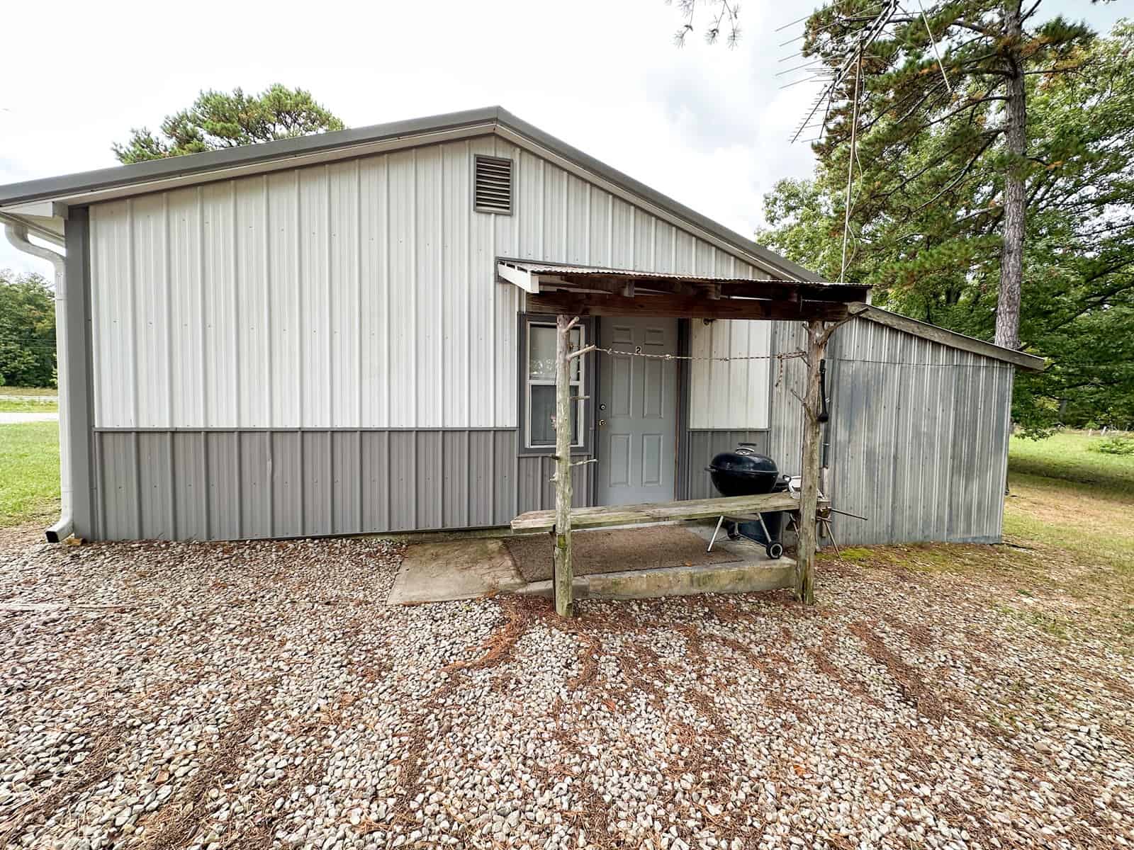 Home on 25.10 ± Acres for Sale in Jadwin, Missouri