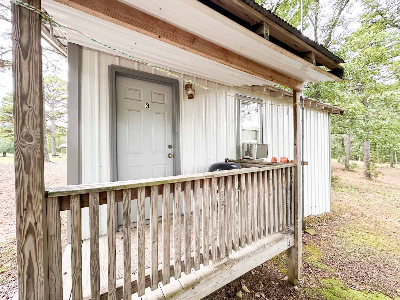 Home on 25.10 ± Acres for Sale in Jadwin, Missouri