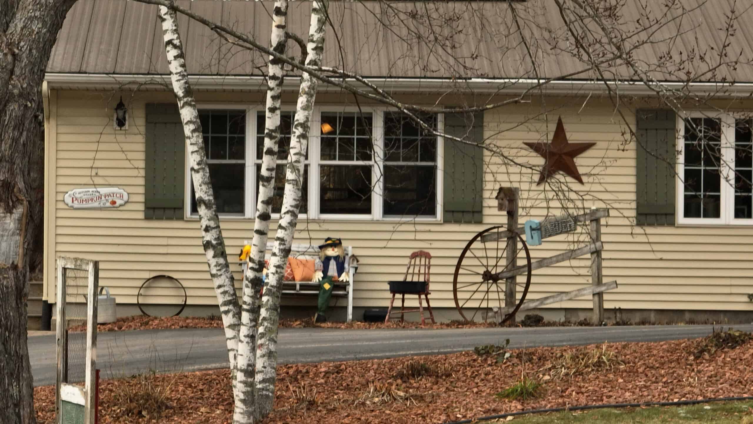 Charming Country Home with Trophy Whitetail Hunting in Juneau County, WI