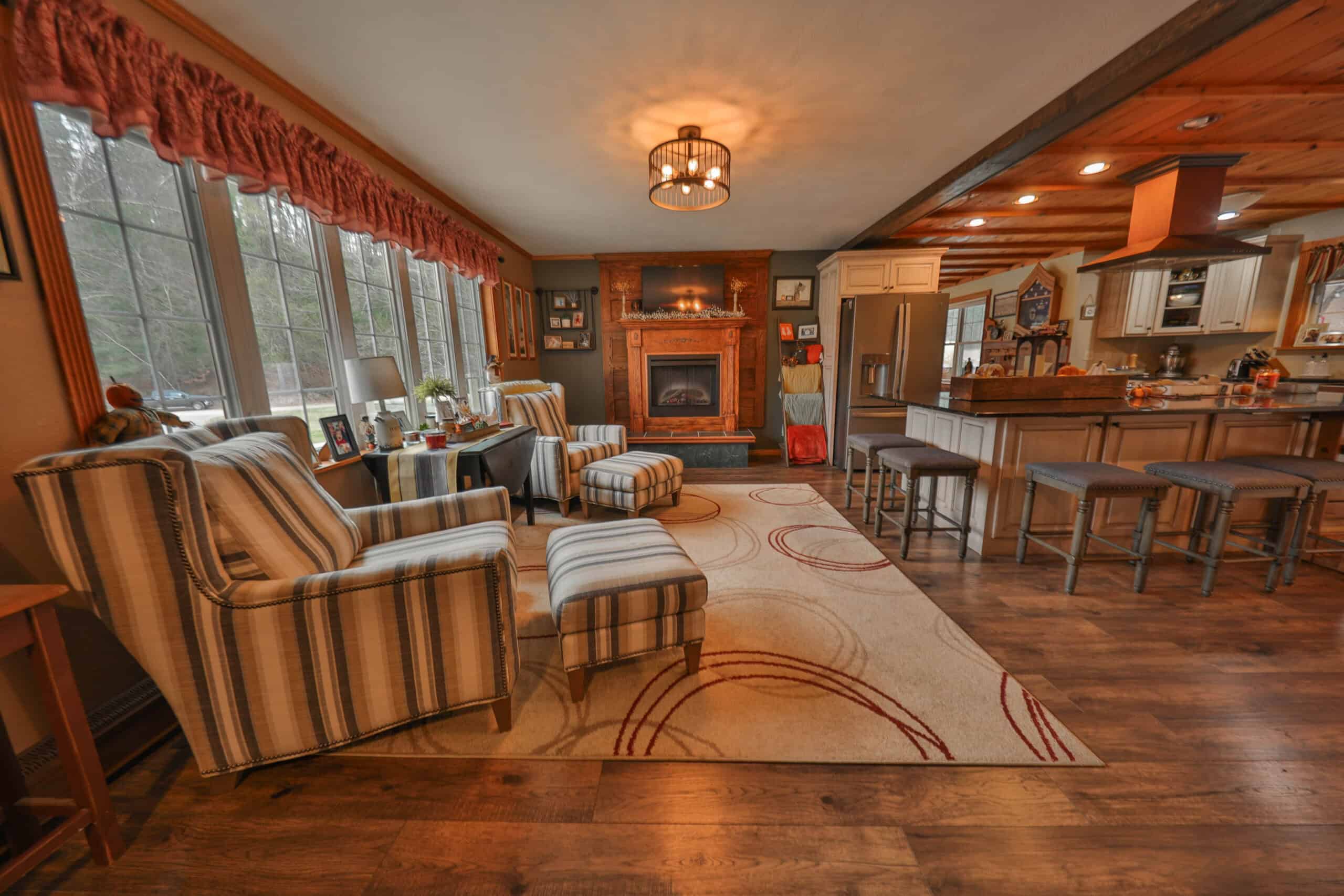 Charming Country Home with Trophy Whitetail Hunting in Juneau County, WI