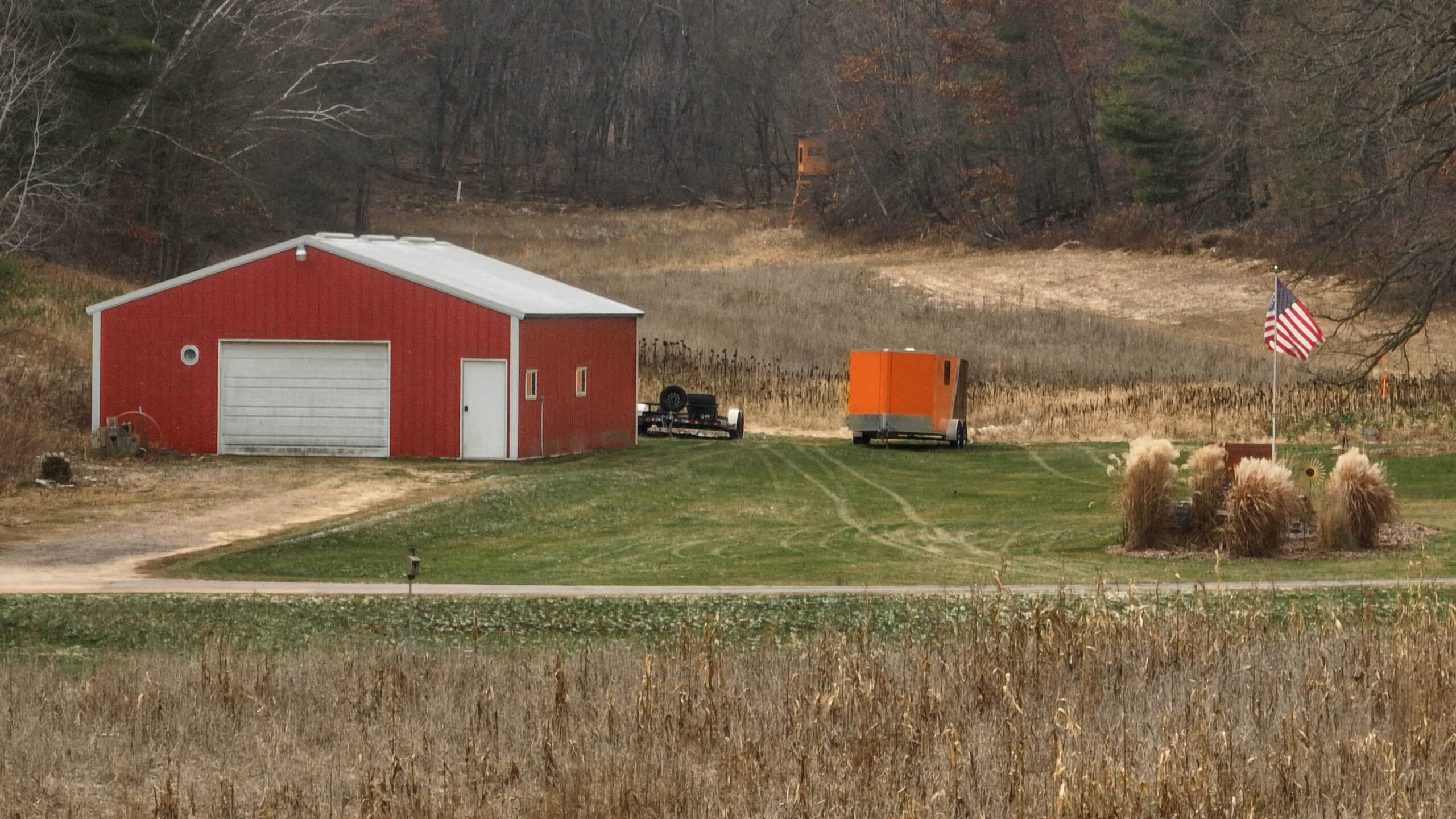 Charming Country Home with Trophy Whitetail Hunting in Juneau County, WI