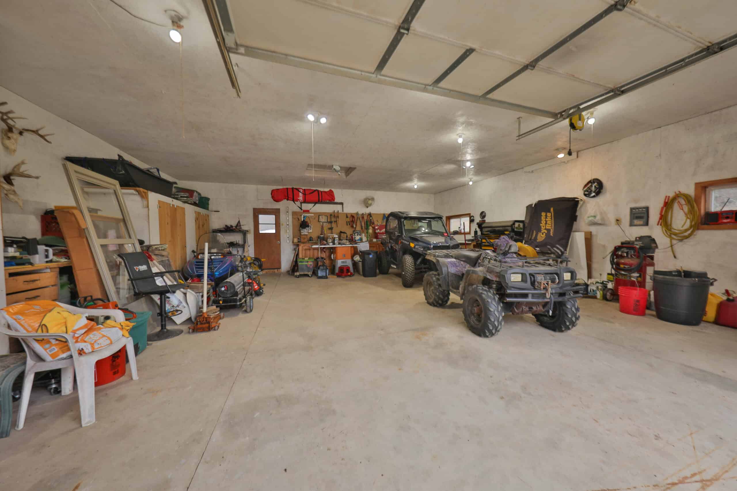 Charming Country Home with Trophy Whitetail Hunting in Juneau County, WI