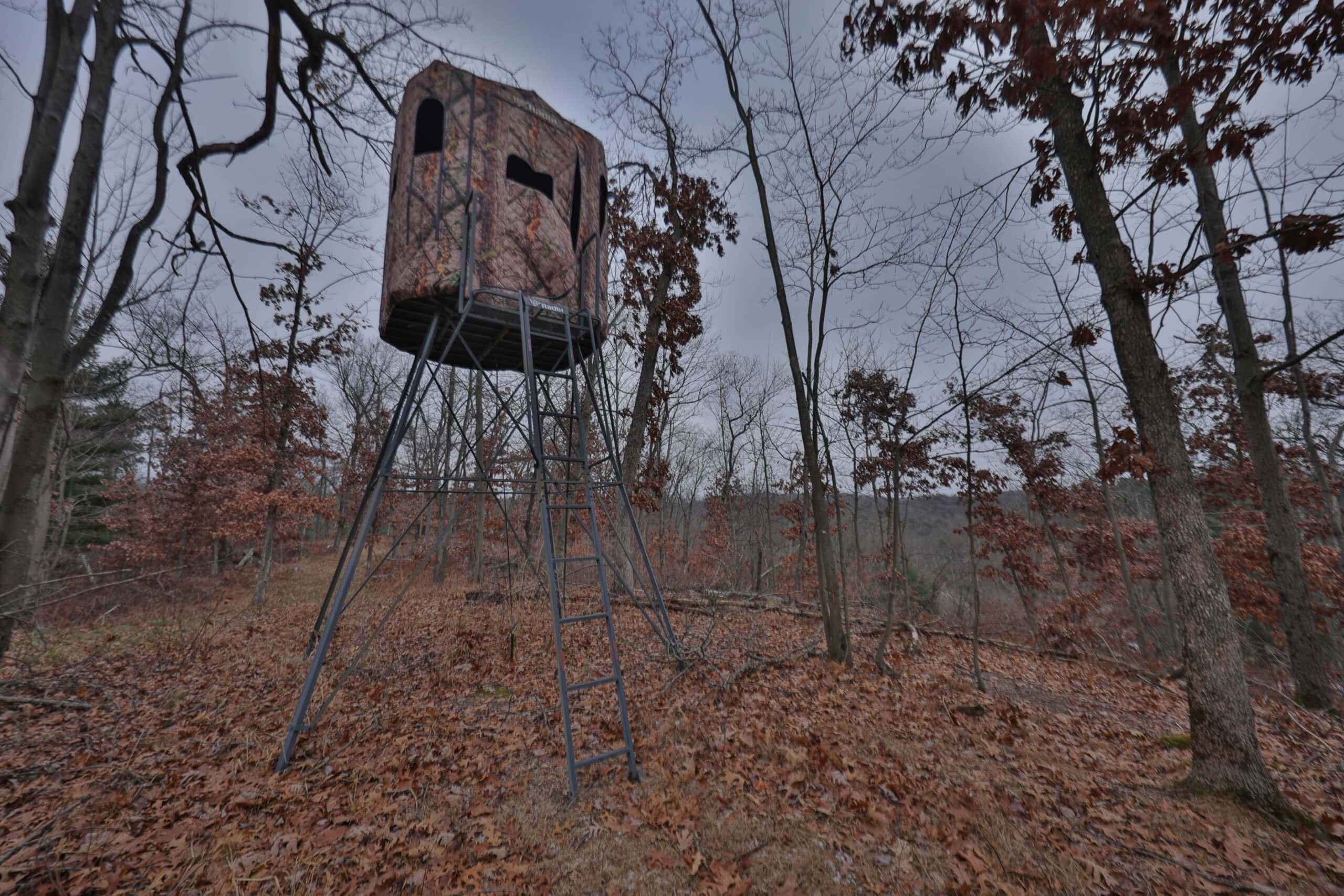 Charming Country Home with Trophy Whitetail Hunting in Juneau County, WI