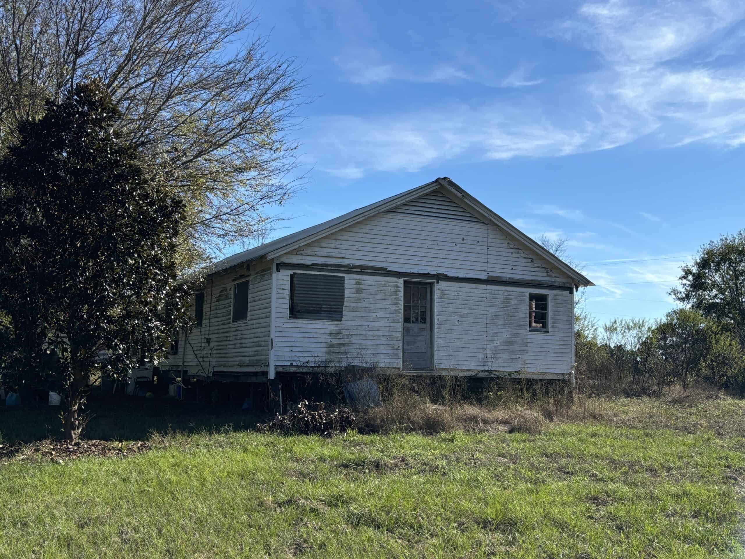 133 Scroggins Ln, Marietta, TX –  ±19-Acre Farm & Ranch Retreat