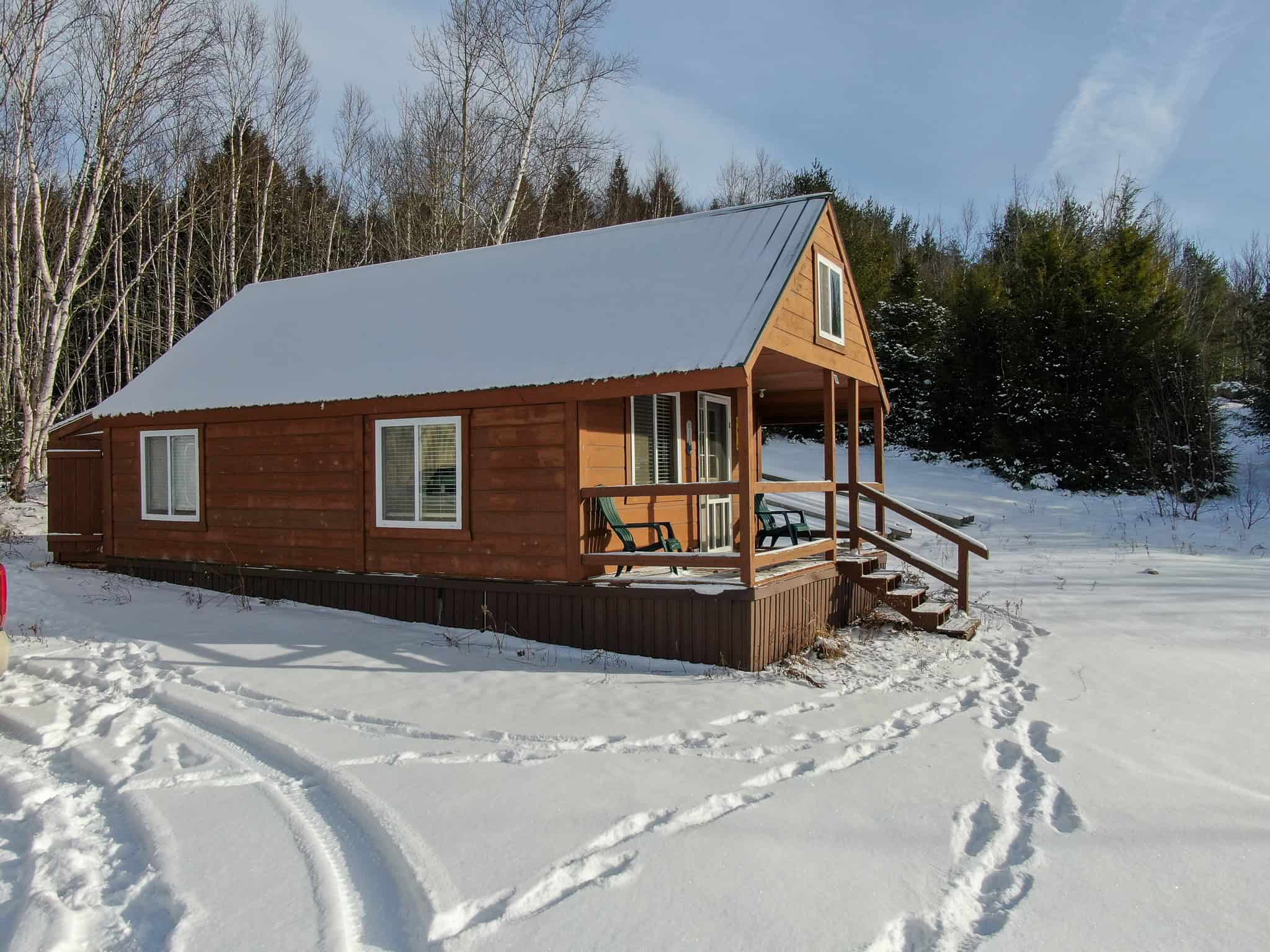 Secluded Cabin on 550 Acres with Stunning Views & Ultimate Privacy