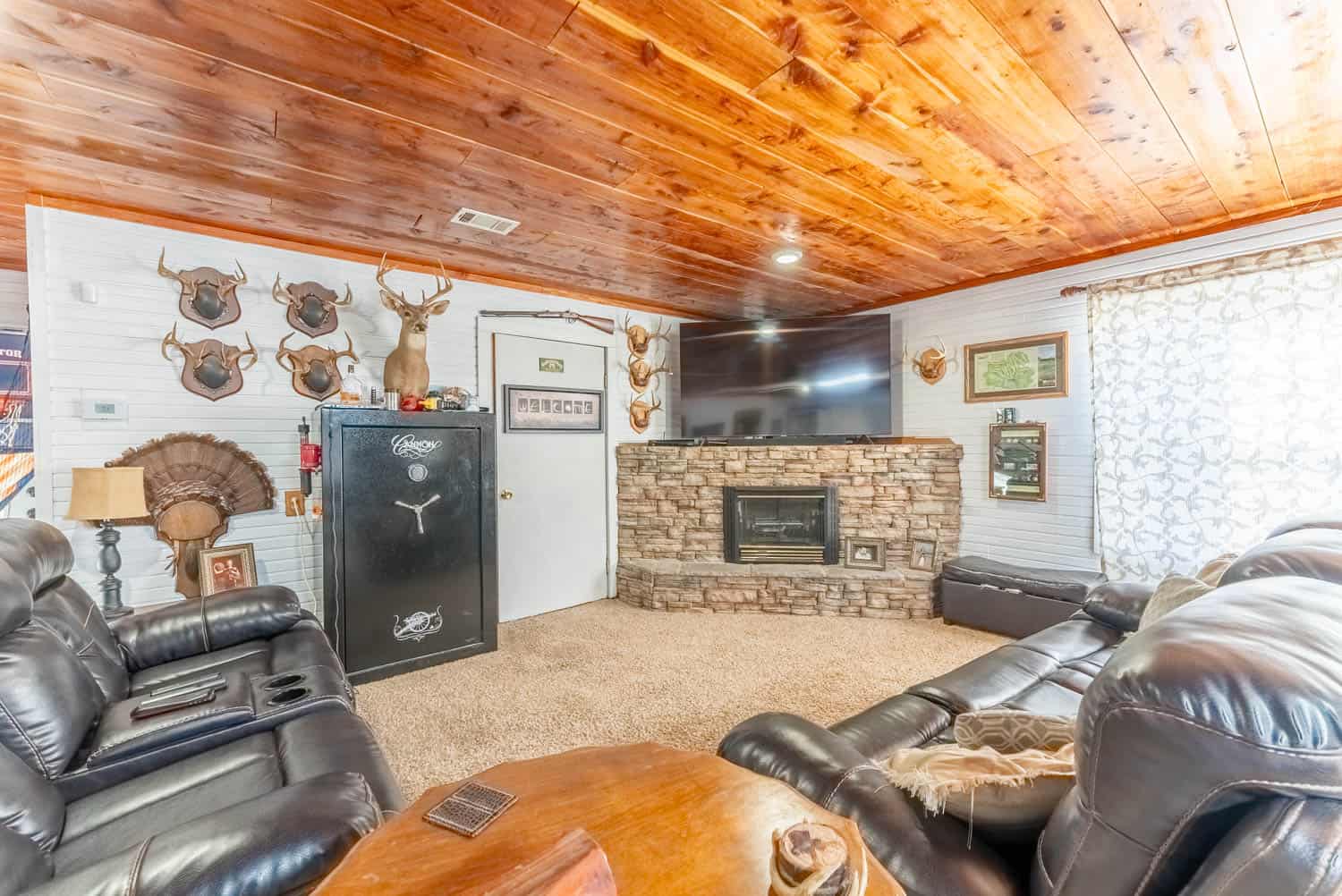 COUNTRY HOME WITH SHOP AND 20 ACRES FOR SALE SALEM AR