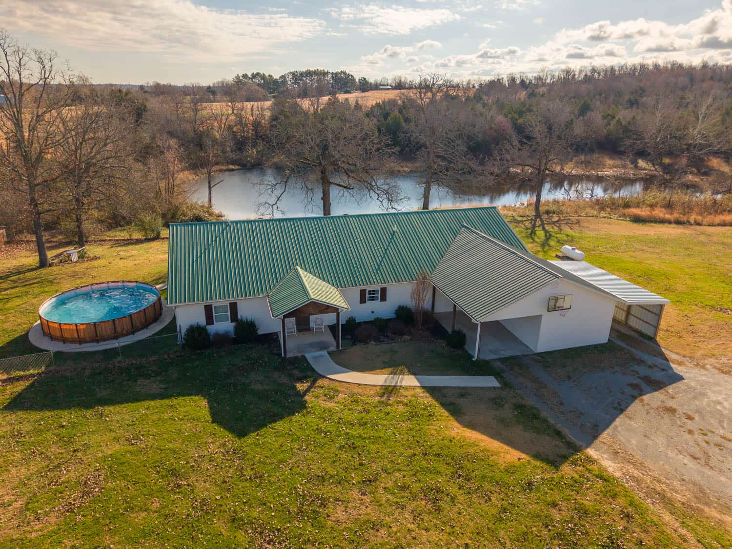 COUNTRY HOME WITH SHOP AND 20 ACRES FOR SALE SALEM AR