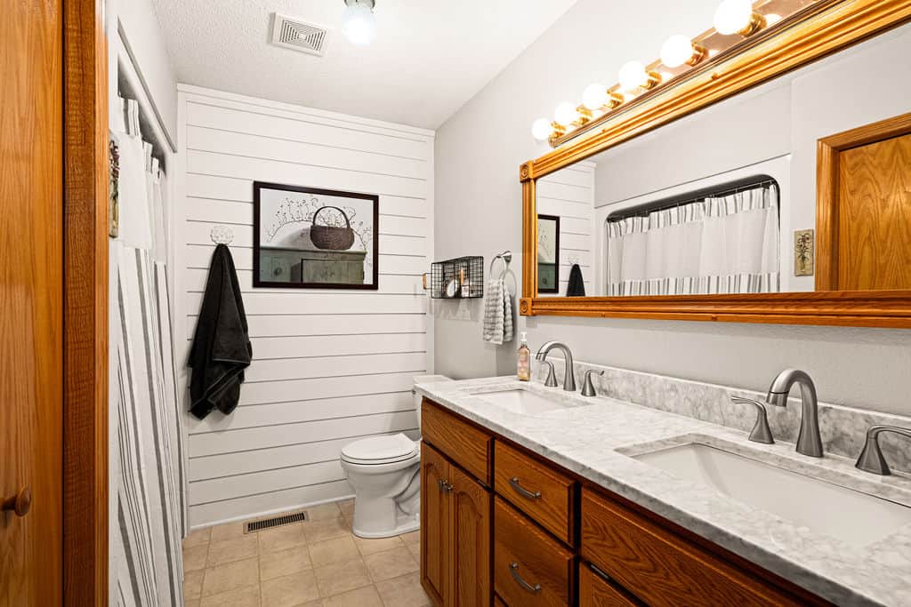 Country Home on 70 Wooded Acres For Sale in Finlayson MN