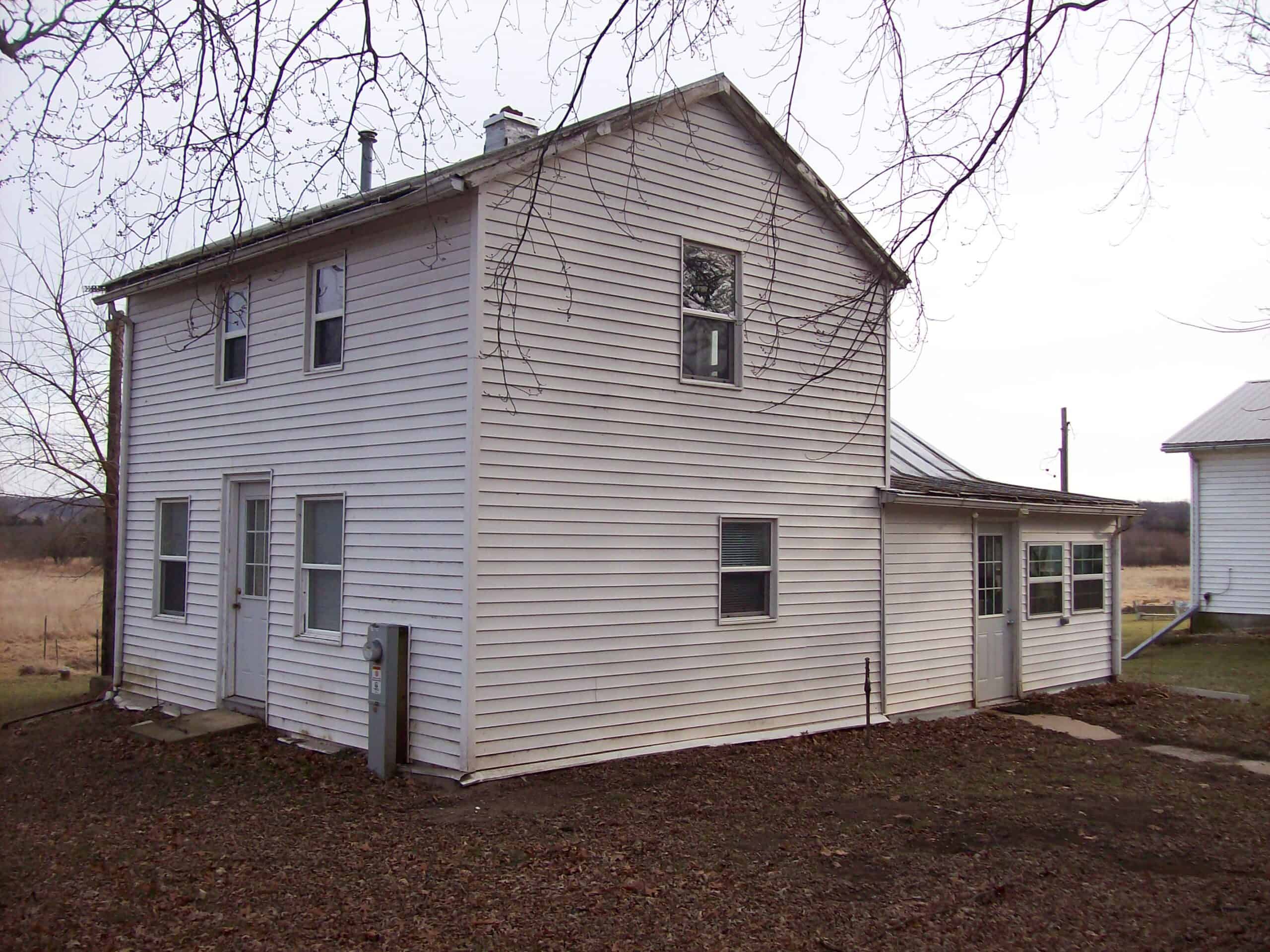 2 Homes and a Barn in Green Lake County