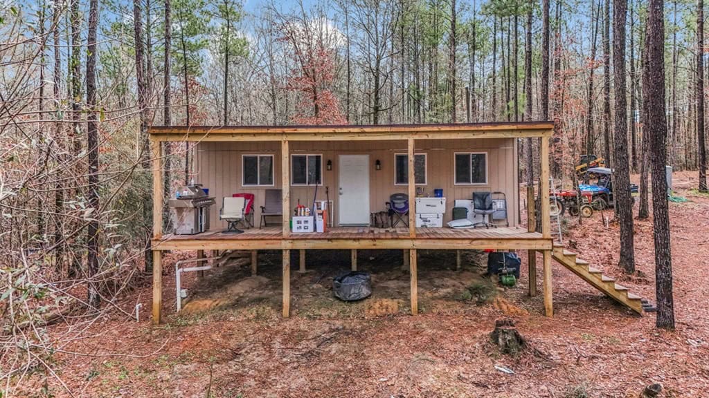 100 Acres in West Feliciana with 2 Bed/1 Bath Camp