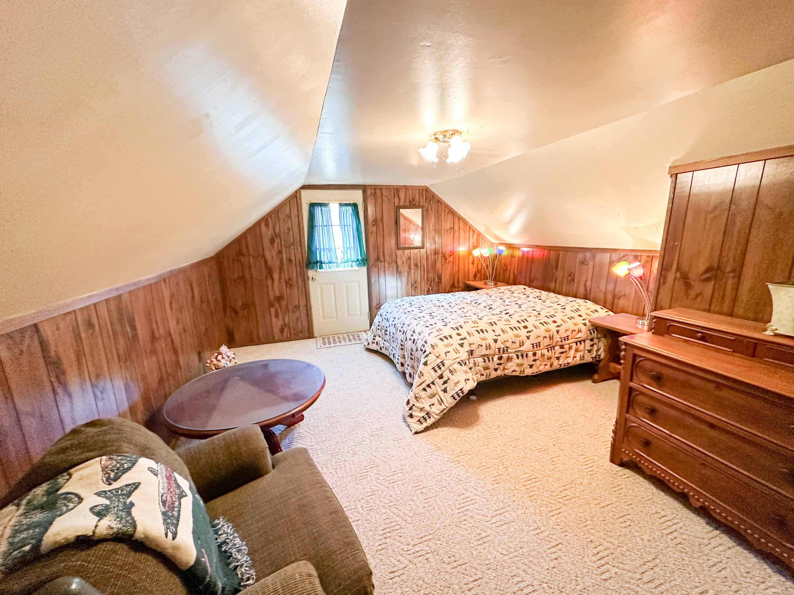 Farm and Home for Sale in Bunker, Missouri