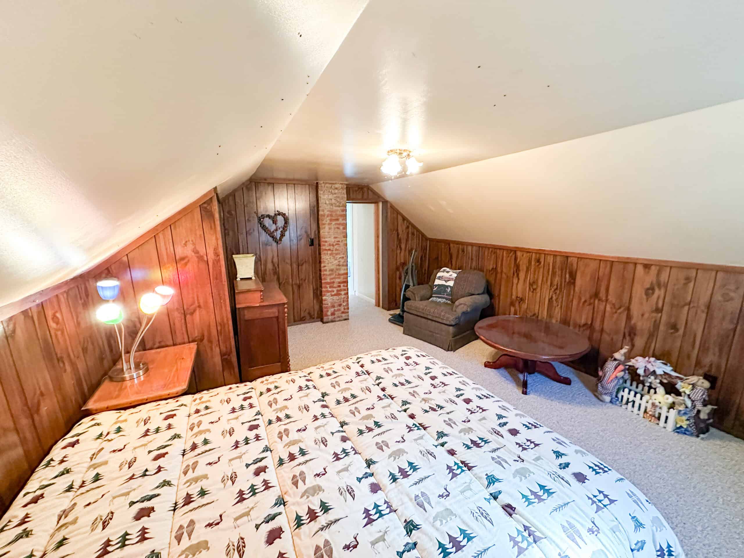 Farm and Home for Sale in Bunker, Missouri