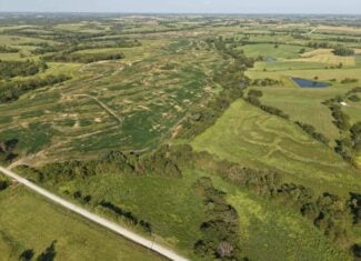 Albany, Mo farm ground with 631 m/l acres