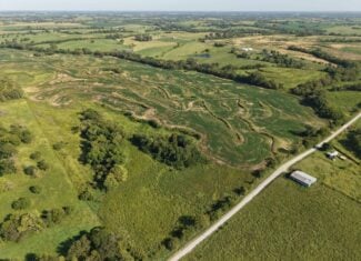 Albany, Mo farm ground with 631 m/l acres