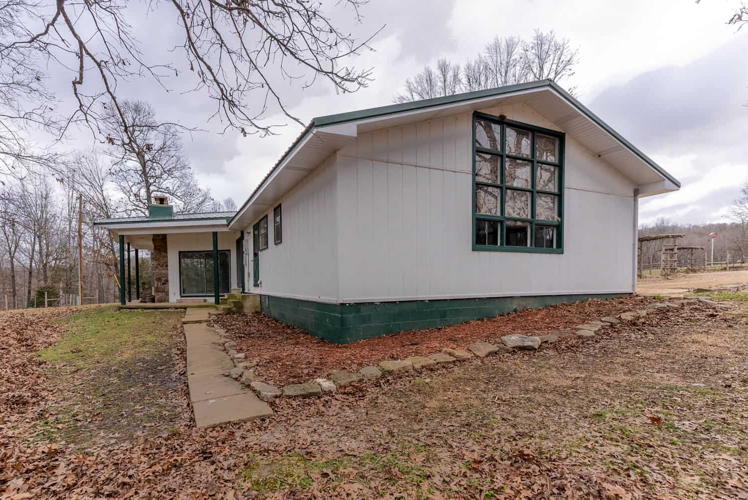 OZARKS COUNTRY HOME & FARM FOR SALE NEAR SALEM AR