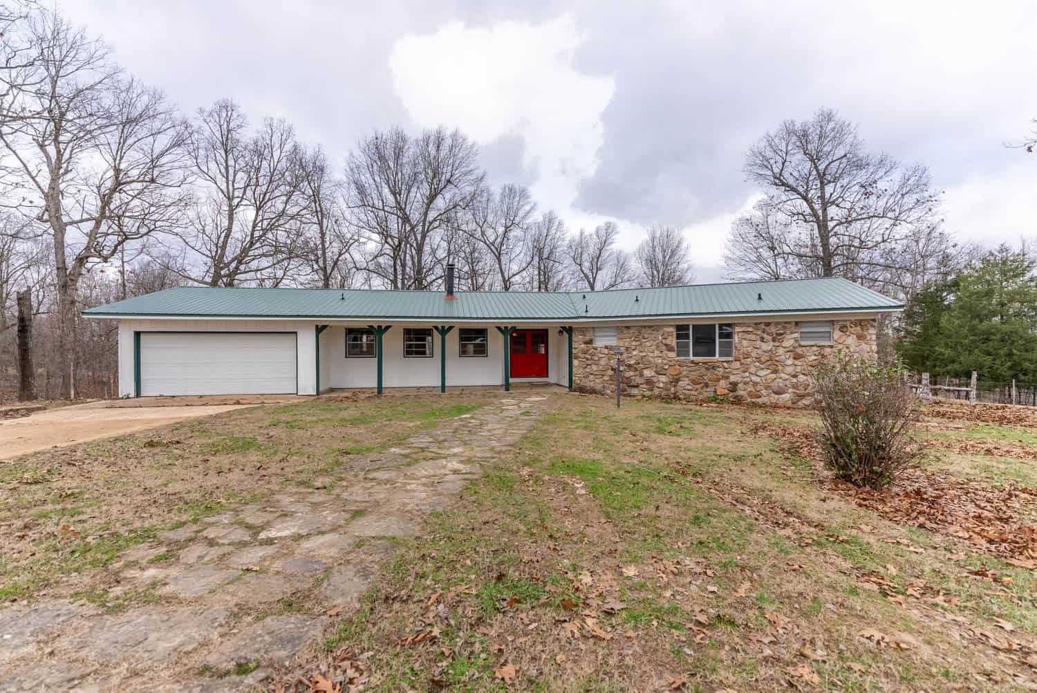OZARKS COUNTRY HOME & FARM FOR SALE NEAR SALEM AR