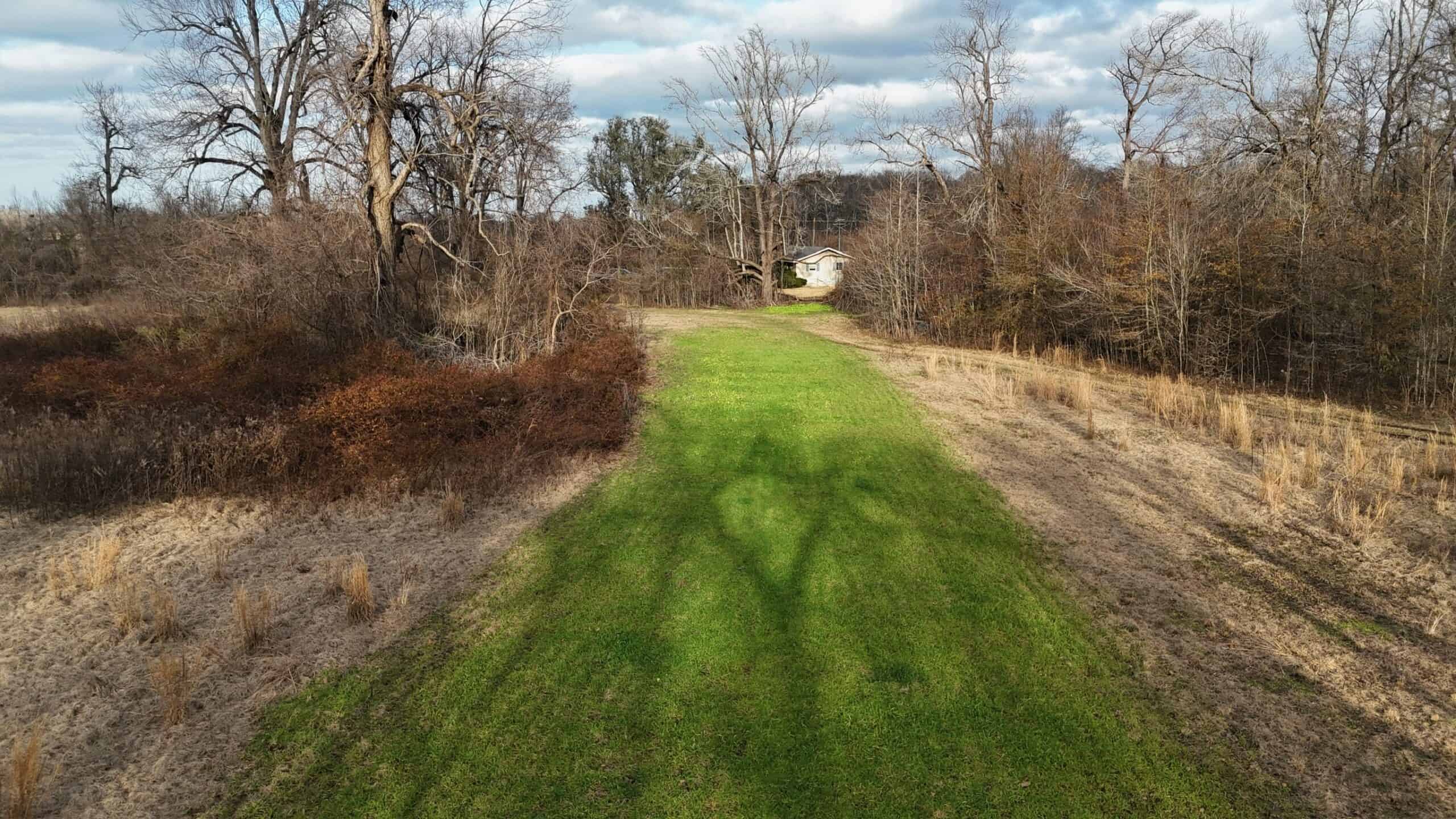 LA Delta Duck and Deer Hunting Property with a Camp