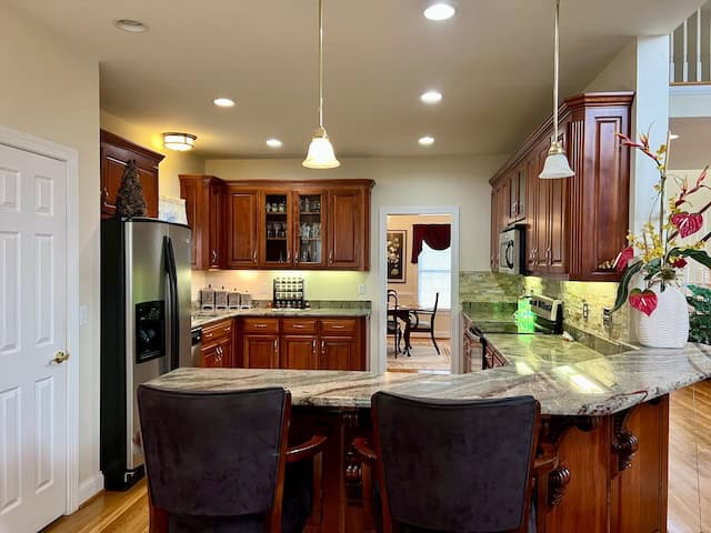 Country Home and Farmland for Sale in Jetersville, VA