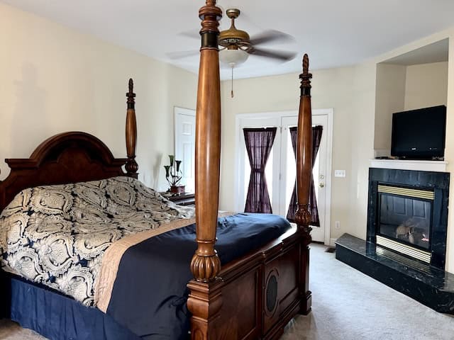 Country Home and Farmland for Sale in Jetersville, VA