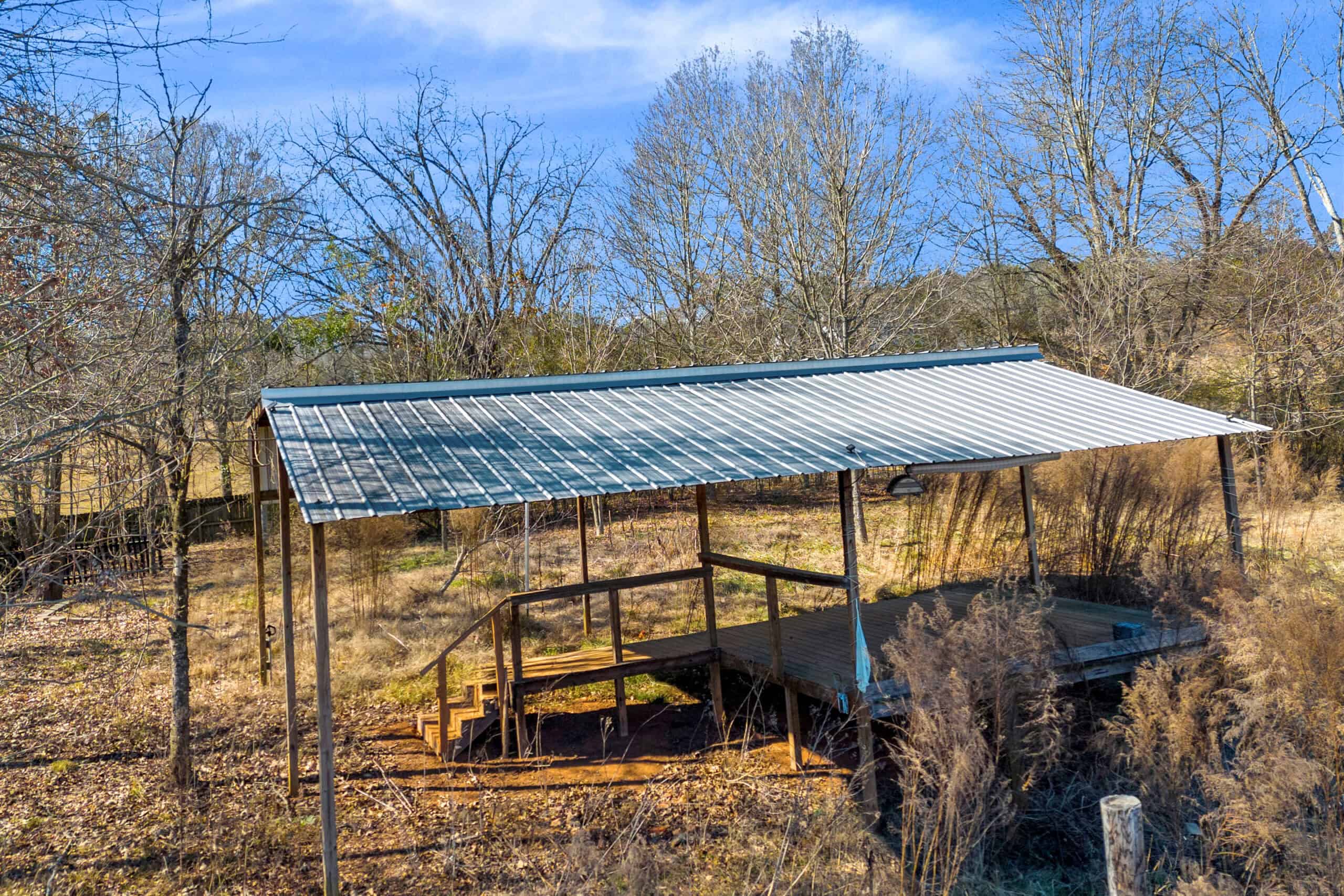 49+/- Acres of Beautiful Pasture with Two Ponds, Barn, and Creek Frontage.