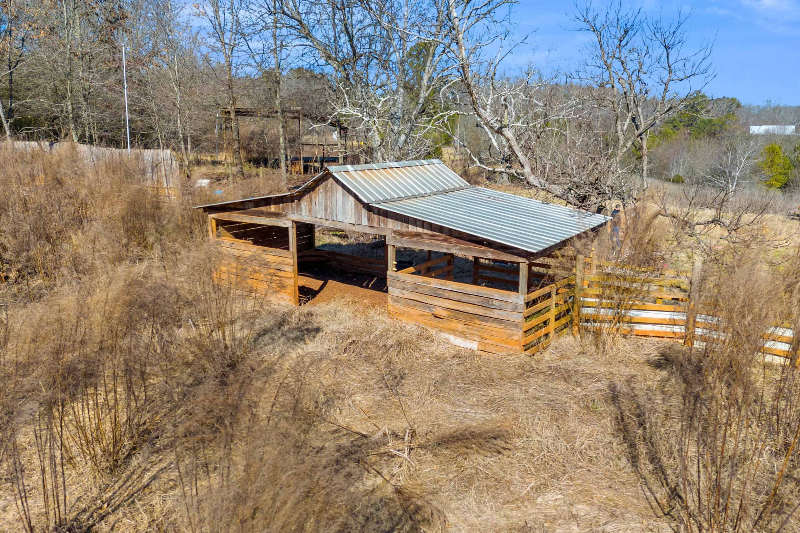 49+/- Acres of Beautiful Pasture with Two Ponds, Barn, and Creek Frontage.