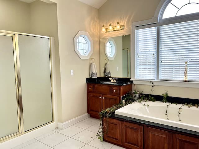 Country Home and Farmland for Sale in Jetersville, VA
