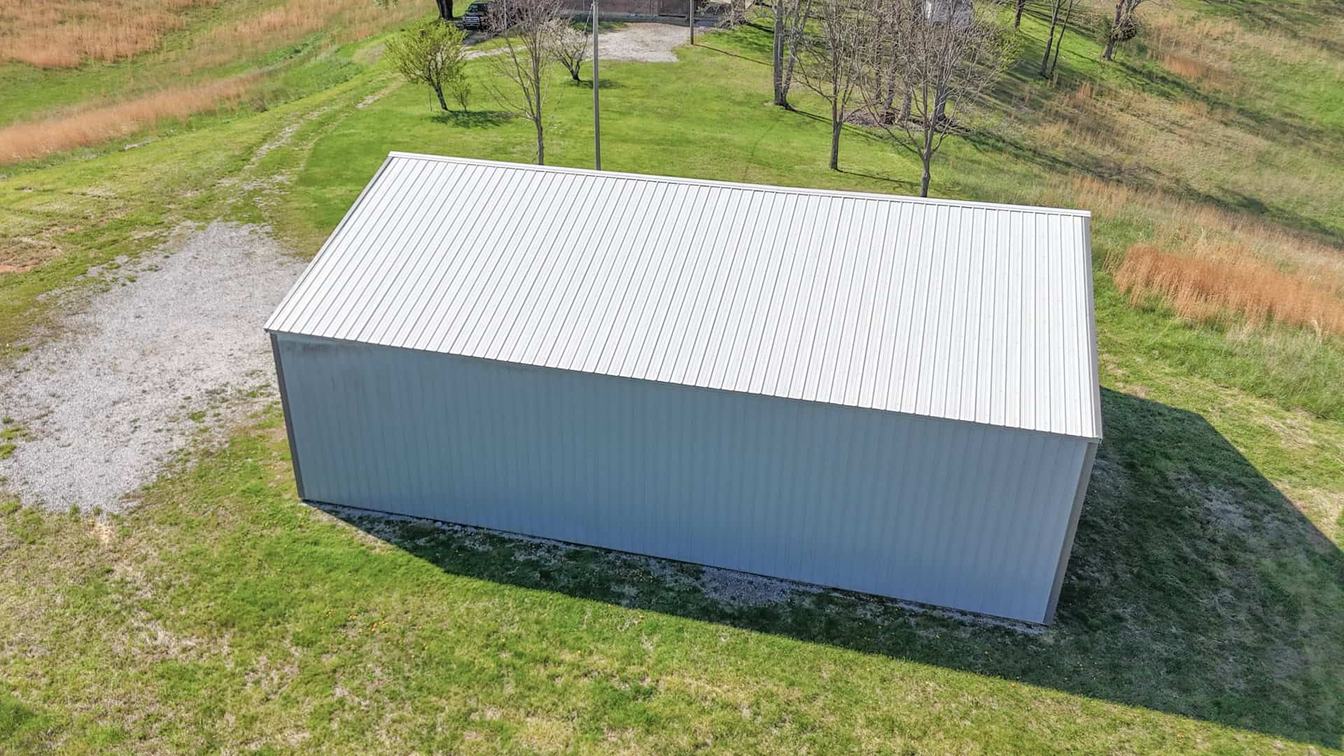 93 acre hunting property with home and large shop adjoining Lake Cumberland. Wayne County Kentucky. South Central Kentucky