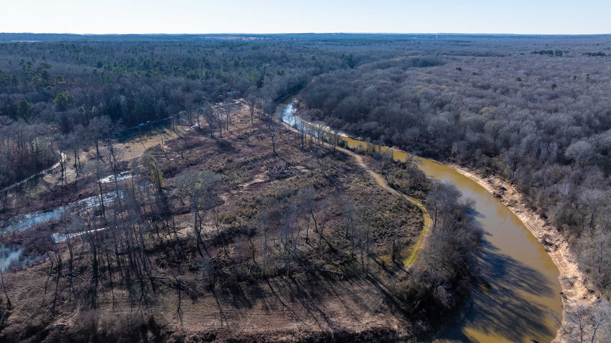 East Texas Hunting Land for sale Sabine River Frontage Gladewater TX