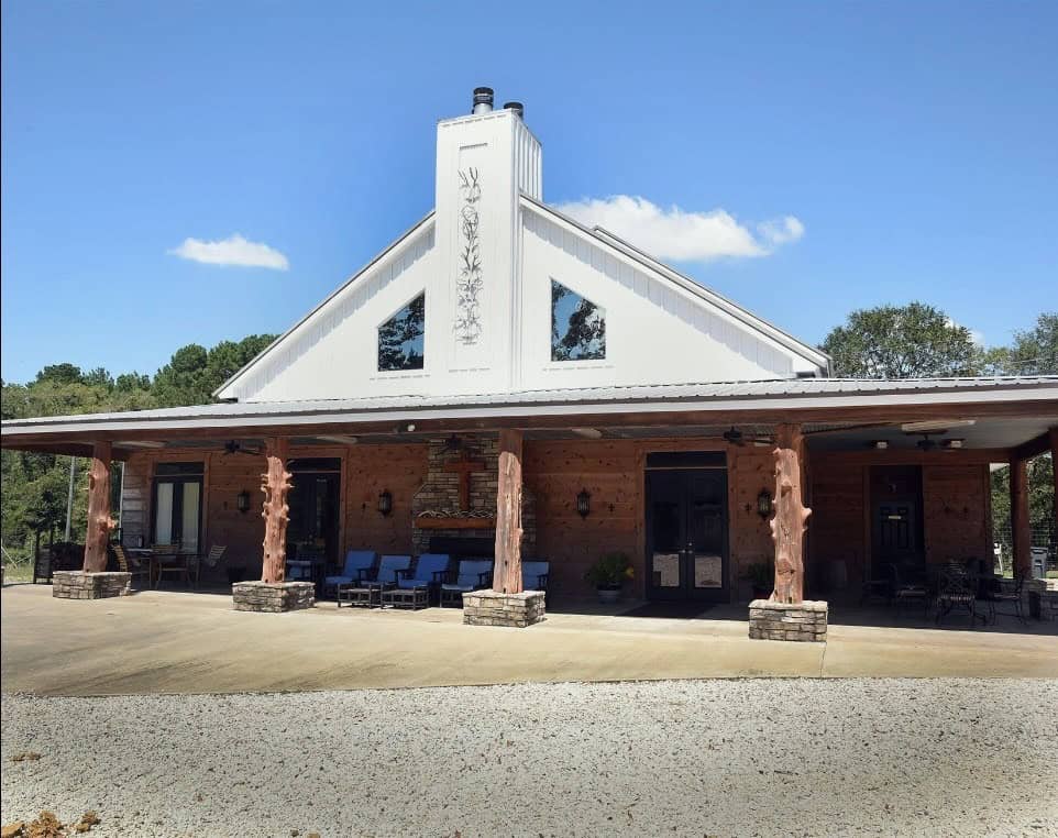 High Fence Hunting, 3 Lodges, 6 Cabins, Acadia Parish, LA