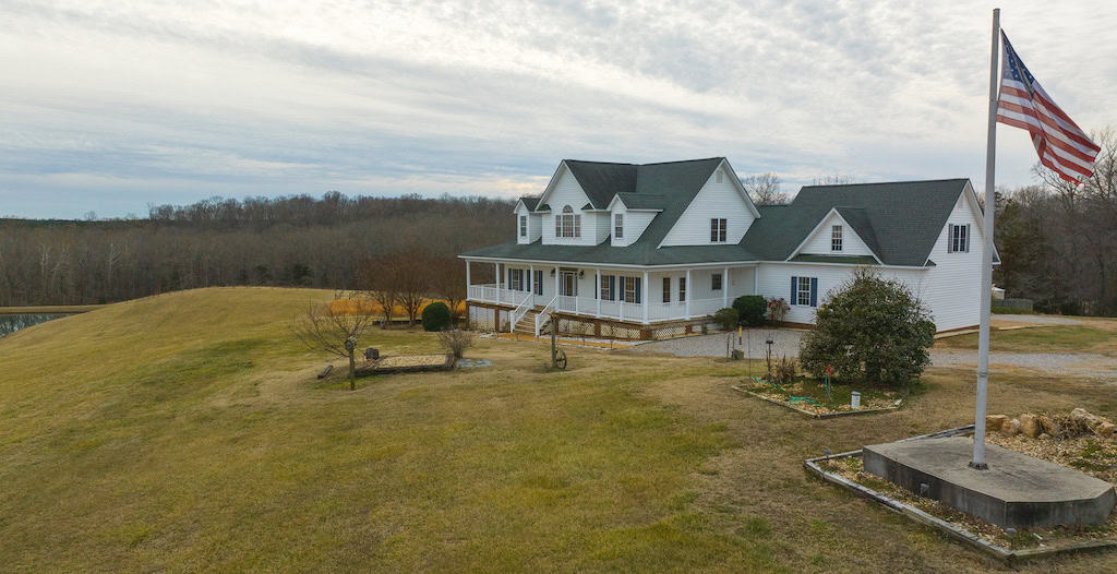 Country Home and Farmland for Sale in Jetersville, VA