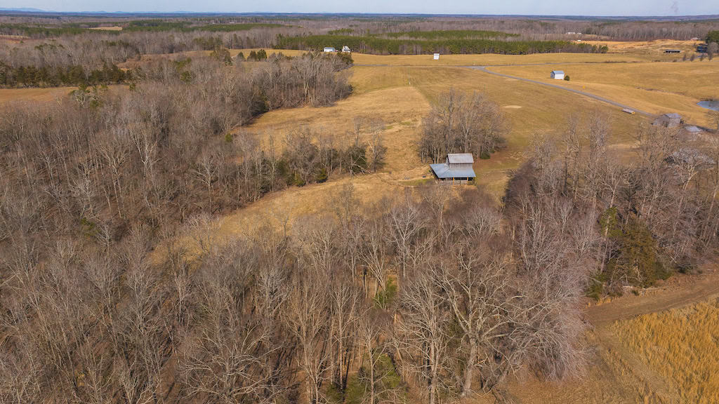 Country Home and Farmland for Sale in Jetersville, VA