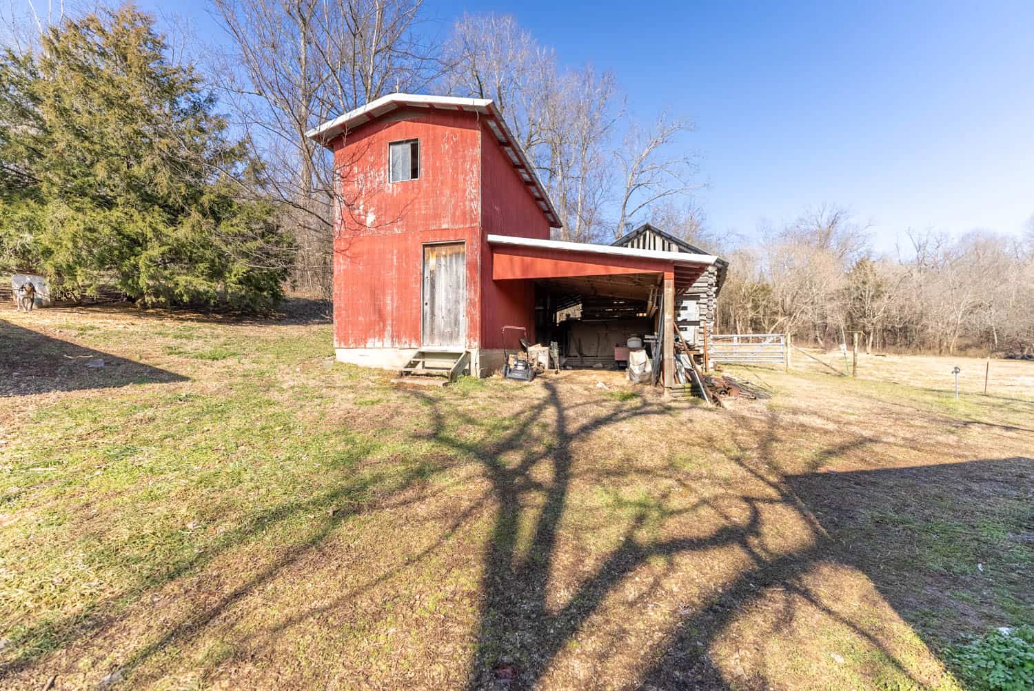 Farm for Sale in the Missouri AND Arkansas Ozarks