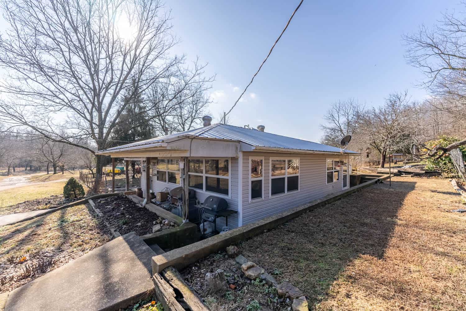 Farm for Sale in the Missouri AND Arkansas Ozarks