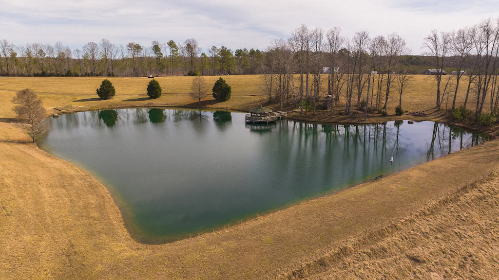 Country Home and Farmland for Sale in Jetersville, VA