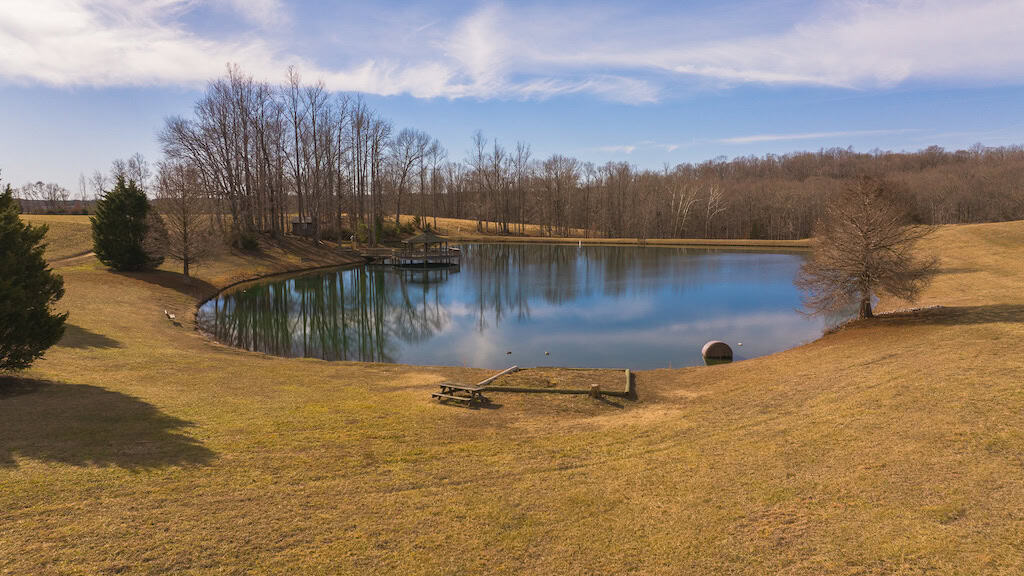 Country Home and Farmland for Sale in Jetersville, VA