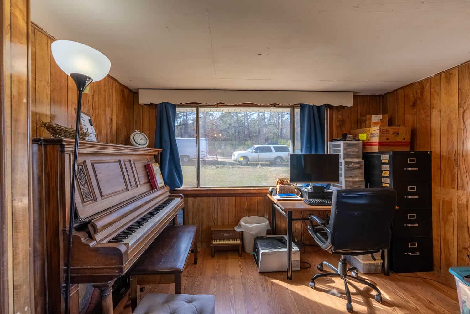 Farmhouse and 82 Acres in the Oregon County Ozarks