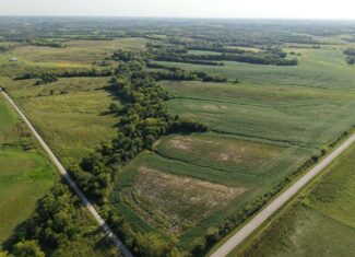 Albany, Mo farm with 196 m/l Acres