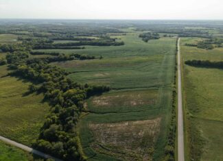 Albany, Mo farm with 196 m/l Acres