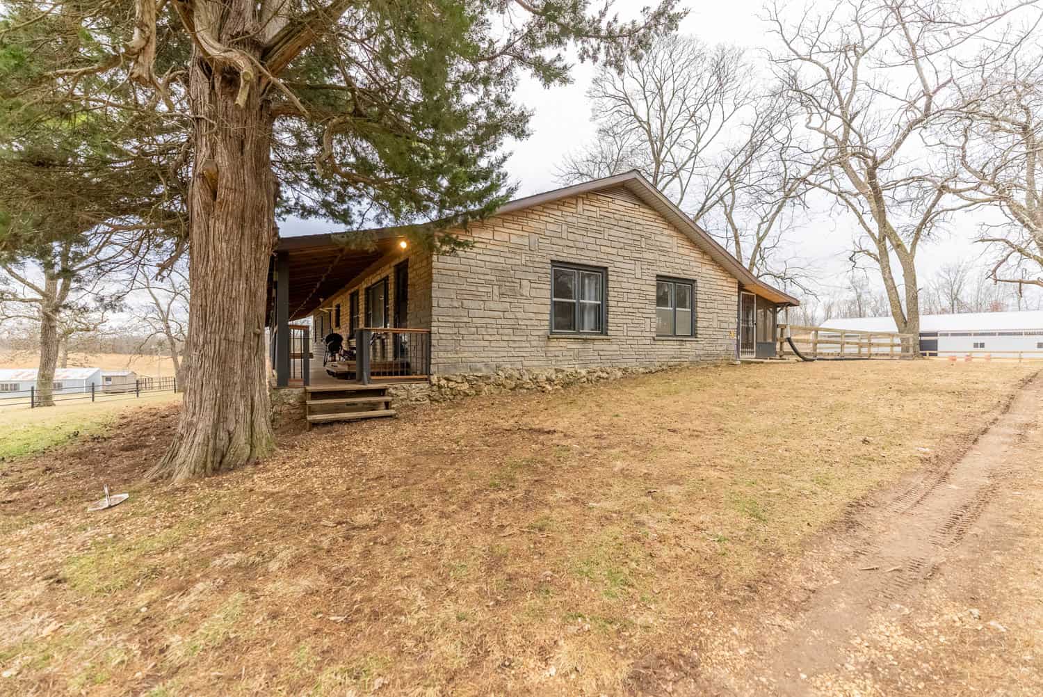 Established Horse Farm for Sale in the Howell County Ozarks