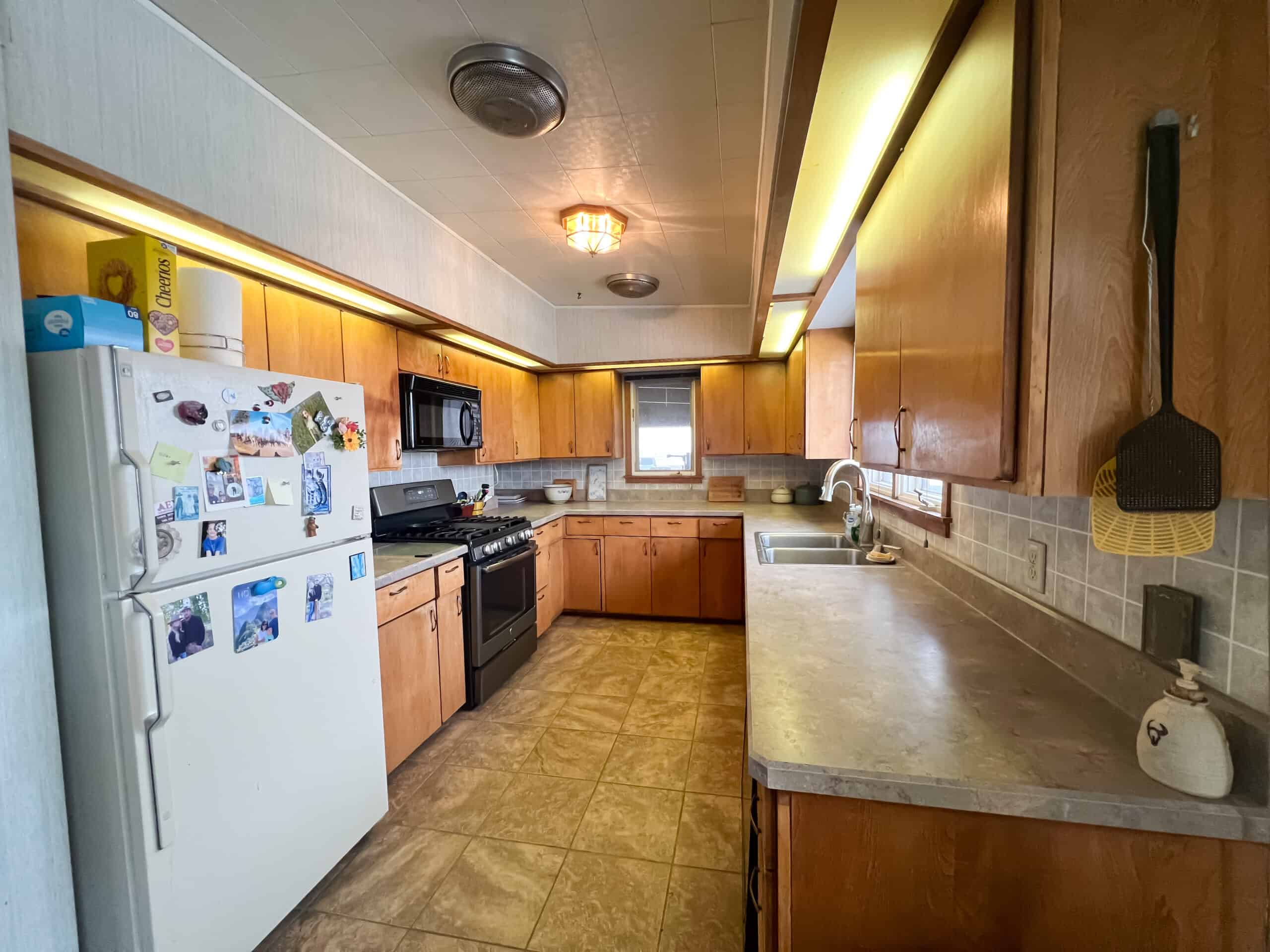 Hunter’s Paradise: Country Home on 160+ Acres in Custer, Montana