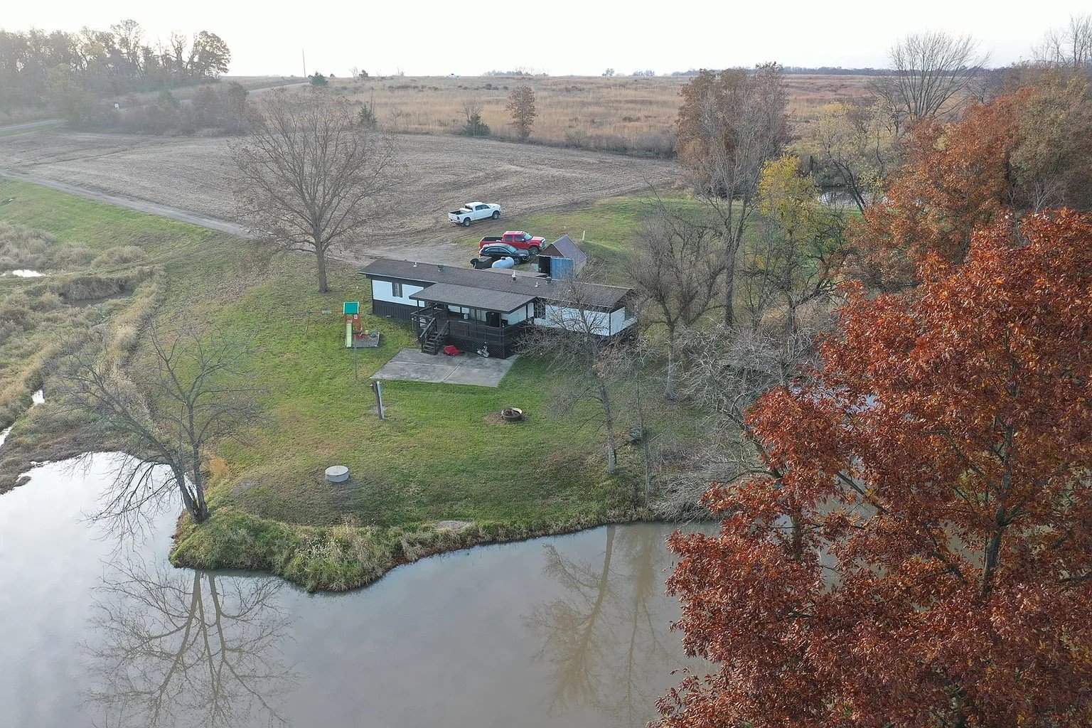 Farm Ground with 69 acres m/l