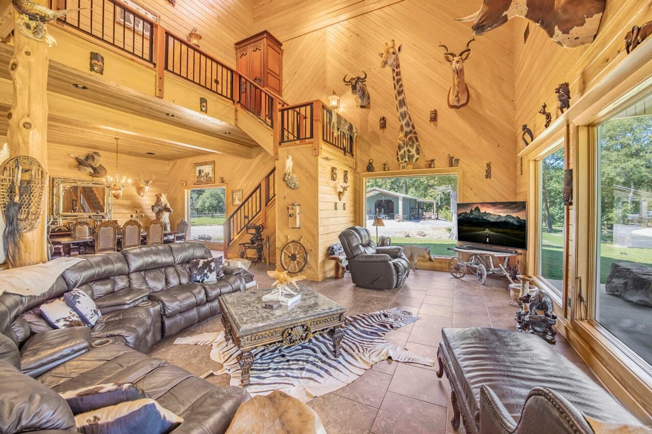 Hunting Lodge with Waterfall in Wilkinson County, MS