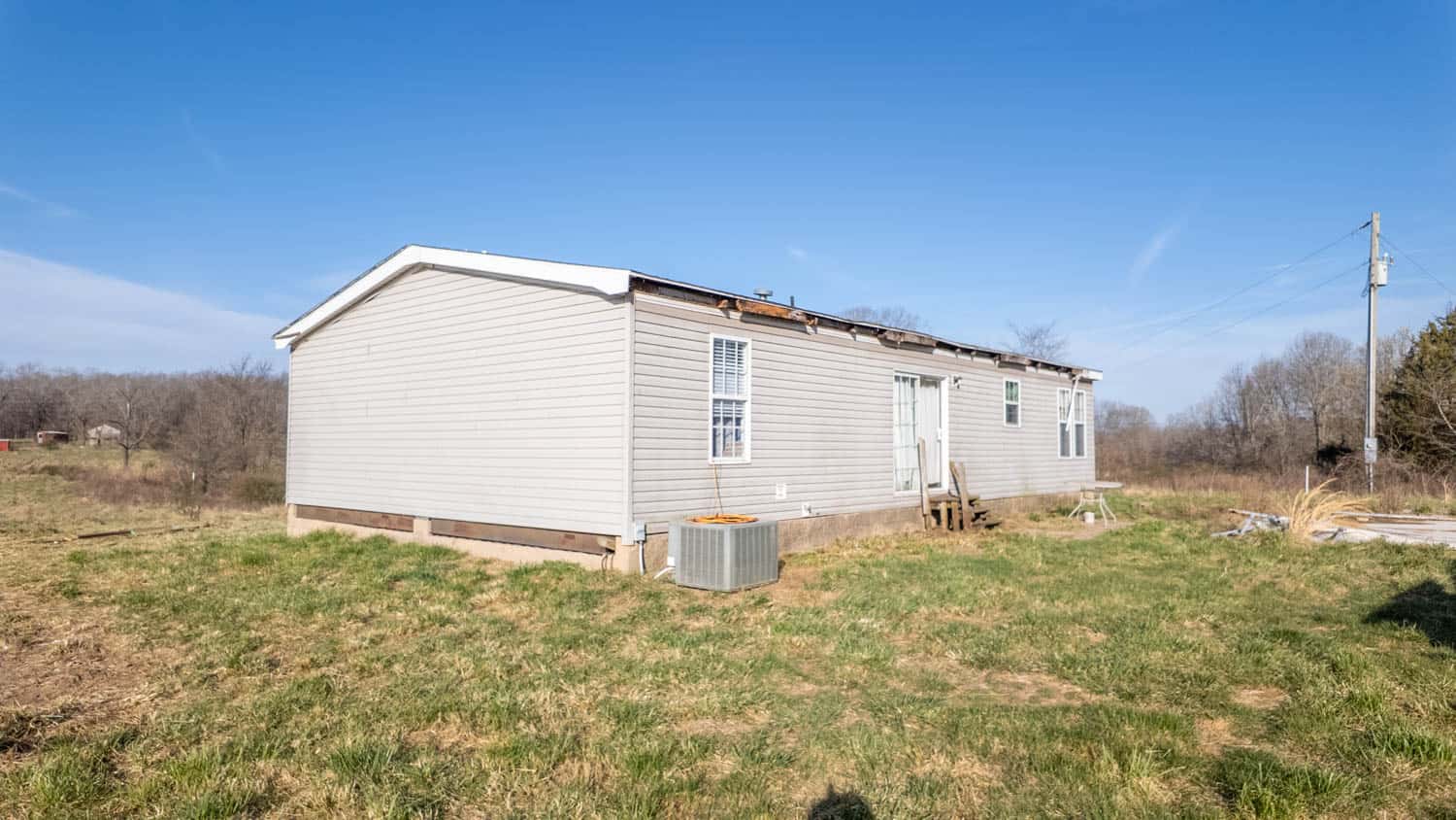 Home and Farm for sale in the Southern Missouri Ozarks