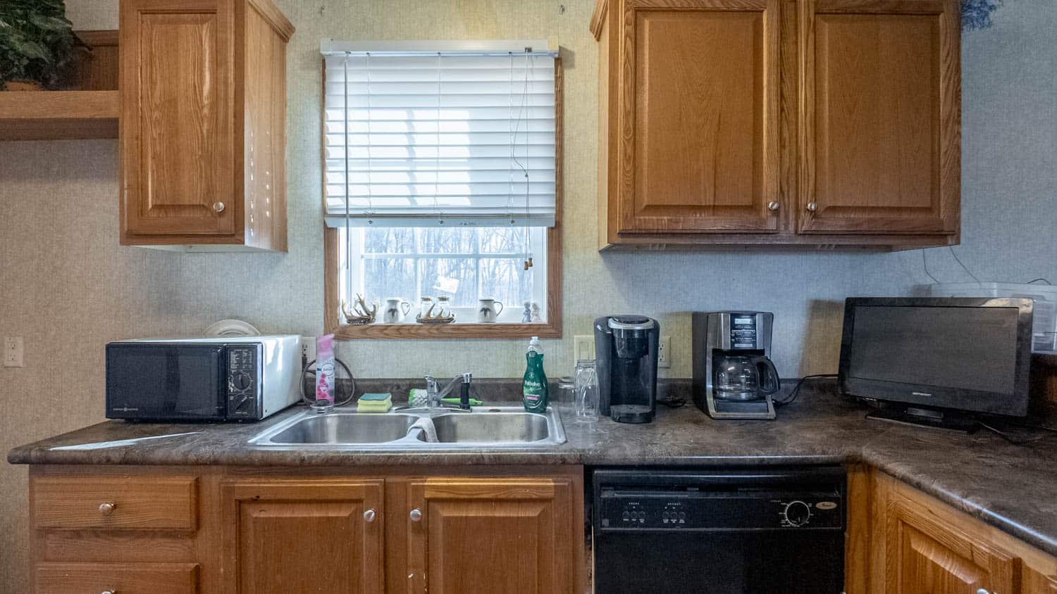 Home and Farm for sale in the Southern Missouri Ozarks