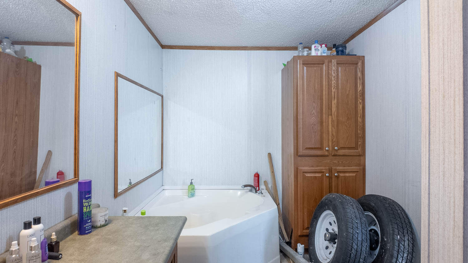 Home and Farm for sale in the Southern Missouri Ozarks