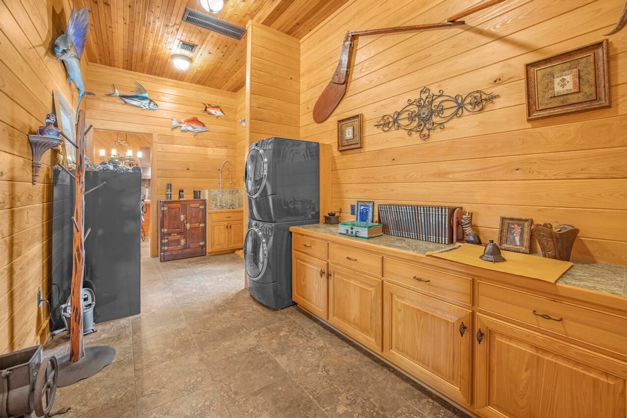 Hunting Lodge with Waterfall in Wilkinson County, MS