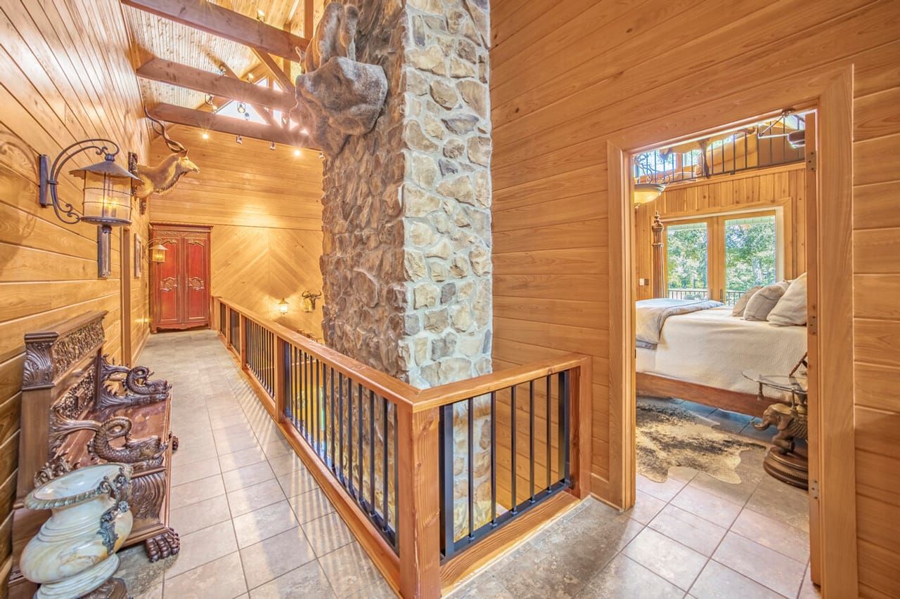 Hunting Lodge with Waterfall in Wilkinson County, MS